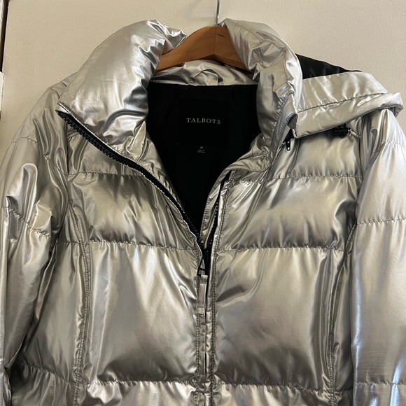 Talbots women’s puffer in metallic silver - Size Medium - Picture 5 of 5